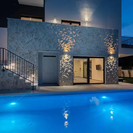 Villa Salt